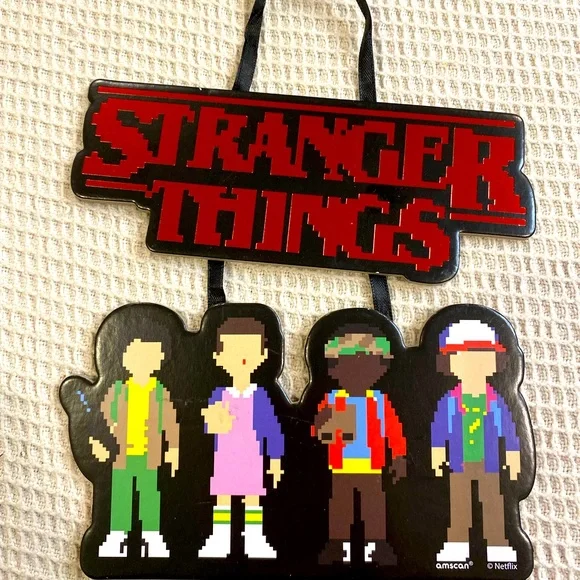 Netflix Stranger Things lot - Picture 3 of 7